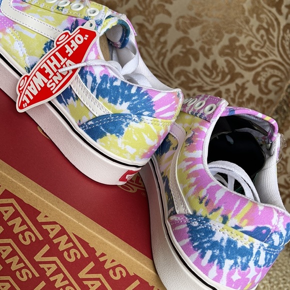 Vans Comfycush Old Skool Tie-Dye Orchid/Trwht WMNS - Picture 15 of 16